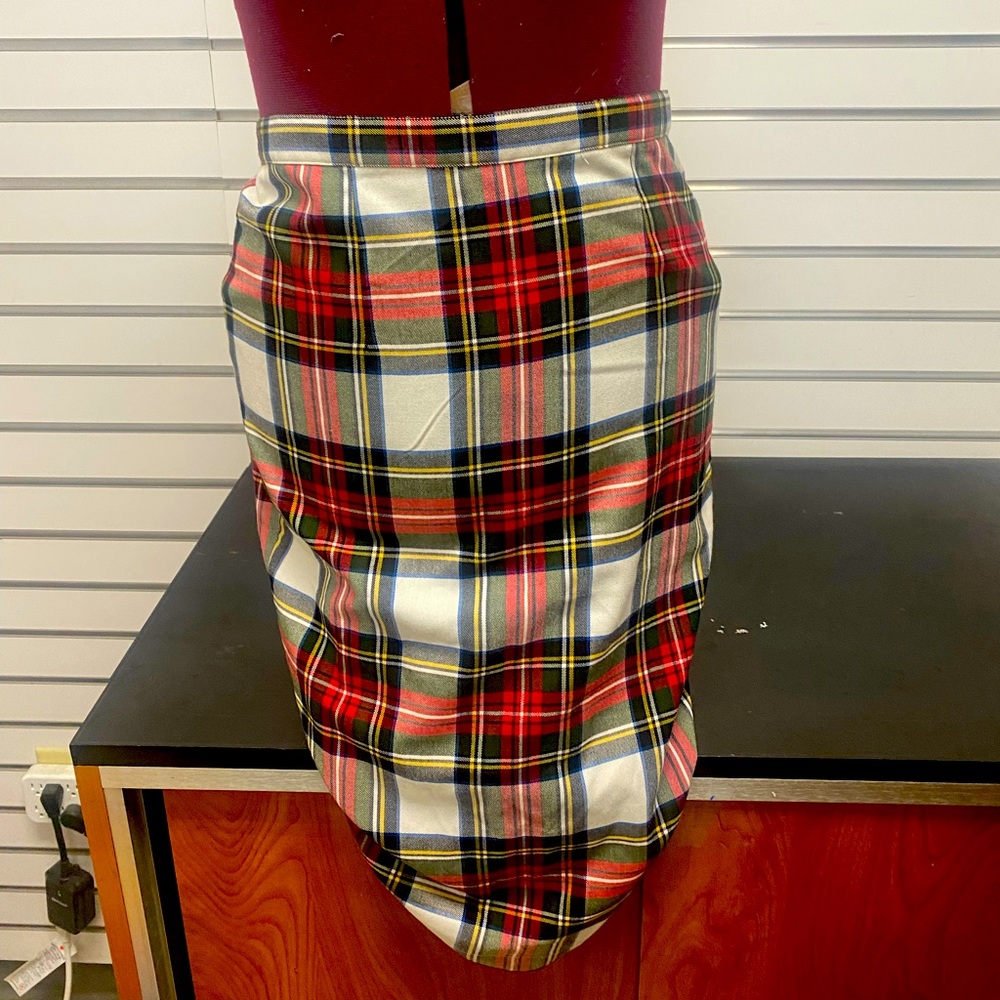 Very cute vintage style pencil skirt